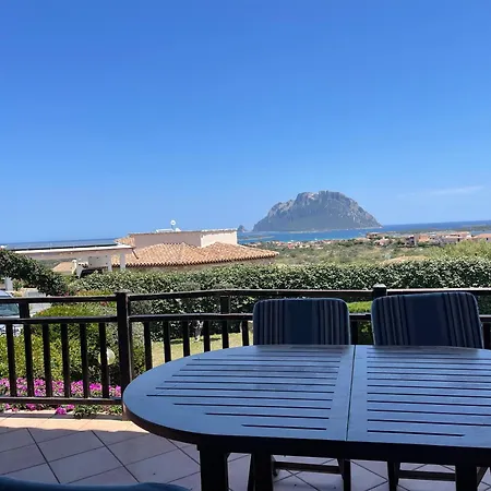 Vista Incredibile Su Tavolara *