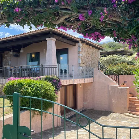 Vakantiehuis Vista Incredibile Su Tavolara Porto San Paolo (Sardinia)